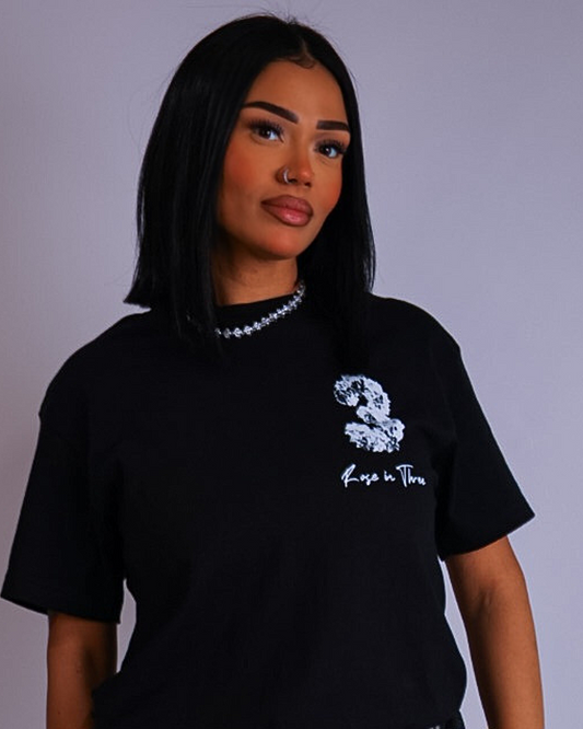 ROSE IN 3 - WHITE ROSE (BLACK TEE)
