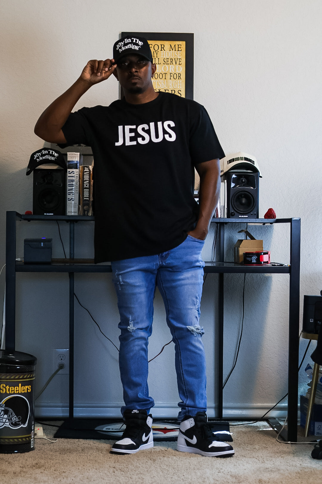 King Of Kings Cashmere Tee (Black/White)